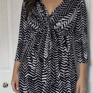 Chaus Black & White Chevron Knot Front Dress